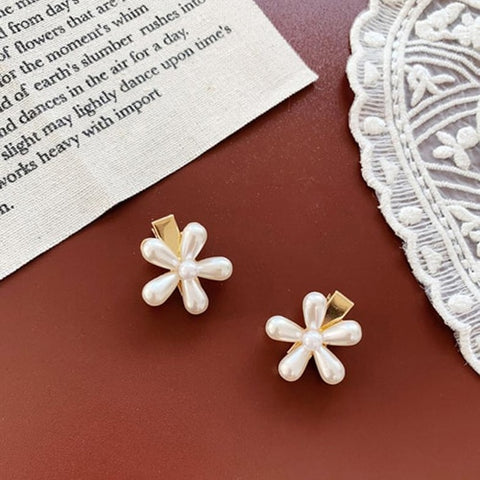 Pearl Hair Clip Barrettes Fashion Girls Pearls Flower Hairpins Mini Hair Pin Korean Chic Retro Hair Clips Women Hair Accessories
